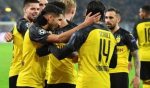 Football – Bundesliga : Dortmund étrille Schalke 04, le RB Leipzig cale face à Fribourg