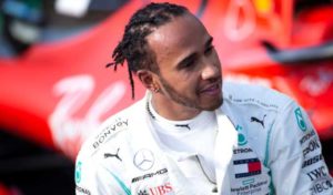 Formule 1: Hamilton prolonge son contrat avec Mercedes