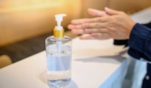 Tunisie: Le ministère du Commerce fixe le prix de vente du gel anti bactérien