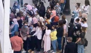 Tunisie – Déconfinement ciblé: Au premier jour de leur réouverture, les magasins sont pris d’assaut
