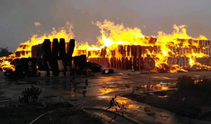 Enfidha : Extinction de l’incendie de l’usine de papier dans sa dernière phase