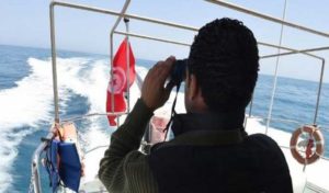 La marine nationale porte secours à 17 Tunisiens au large de la Chebba