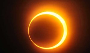 Une éclipse solaire de 4 heures prévue le 30 avril 2022