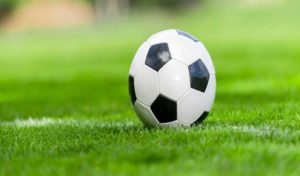 DIRECT SPORT – Football: décès du joueur du MC Saida Loukar en plein match