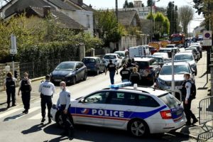 France : Arrêté pour avoir déposé un colis suspect