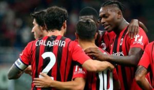 Italie: l’AC Milan bat Frosinone et conforte sa troisième place