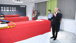 Tunisie: Le chef de l’Etat rend hommage aux militaires tués dans le crash d’hélicoptère