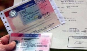 Cinq Tunisiens et une Française fournissent de faux documents à des Tunisiens en situation irrégulière