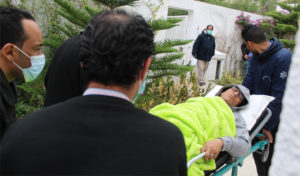 Tunisie : Zouhaier Ismaël en grève de faim, transféré à l’hôpital (photos)