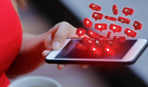 Le “Cœur rouge” des conservations électroniques est un crime de harcèlement