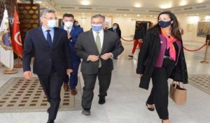 Tunisie: Le ministre de l’Intérieur reçoit la sous-secrétaire d’Etat américaine , Uzra Zeya