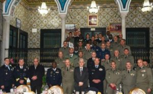 Tunisie : Le ministre de la Défense visite la base militaire de Bortal Hayder
