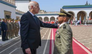 Tunisie: Des officiers généraux décorés à l’occasion de la célébration du 66ème anniversaire de l’Armée nationale