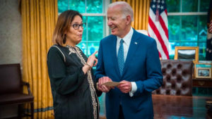 L’ambassadrice de Tunisie aux USA reçue par Biden (photo)