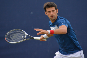 Tennis: 9e finale à Wimbledon pour Novak Djokovic vainqueur de Sinner (3-0)