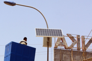 Une entreprise irakienne va construire des lampadaires à énergie solaire