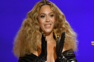 Beyoncé va réenregistrer une chanson de son dernier album, critiquée par les personnes handicapées