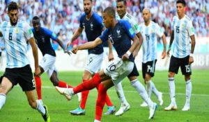 Coupe du Monde de Football (Finale) Argentine-France : duel de titans pour une troisième étoile