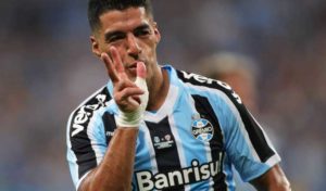 DIRECT SPORT – Brésil: Luis Suarez débute par un triplé avec Grêmio