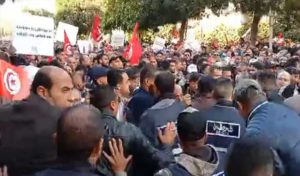 Tunis – Avenue Habib Bourguiba : Forte présence sécuritaire en prévision des manifestations