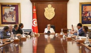 Tunisie: Réunion de travail à La Kasbah sur la formation professionnelle et l’emploi