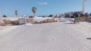 Monastir : Des manifestants bloquent la route devant le port de pêche à Bekalta