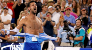 Masters 1000 de Cincinnati : Djokovic arrache la victoire en finale contre Carlos Alcaraz et Déchire son Polo ! (Vidéo)
