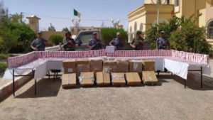 Frontières tuniso-algérienne : Saisie de plus de 400 mille comprimés psychotropes