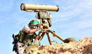 Les Brigades al-Qassam défendent le territoire avec des attaques de roquettes sur Tel Aviv et Ashkelon