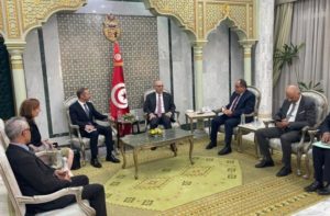Le ministre des AE évoque avec l’envoyé du président français en Libye l’évolution de la situation en Libye et en Palestine