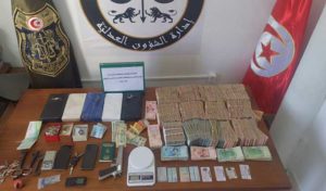 Ben Arous: Saisie de 5.65 kg de cocaïne brut, et une somme de plus de deux mille dinars