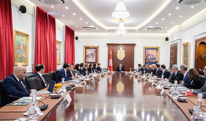 Tunisie: Adoption de deux projets sur la CIN et le passeport biométriques