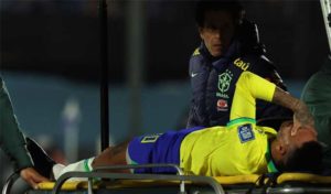 Football : Neymar opéré “avec succès” au Brésil