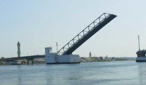 Bizerte : Réouverture du pont mobile devant le trafic portuaire