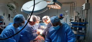 Une première mondiale : la transplantation d’un système de stimulation cardiaque réussie à l’hôpital la Rabta