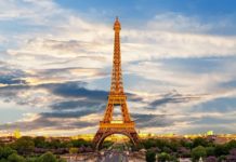 France : la Tour Eiffel ferme plus tôt en raison de la canicule Eiffel