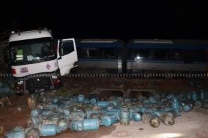 Zaghouan : 16 blessés dans un accident de train avec une camionnette de gaz ! (Photos)