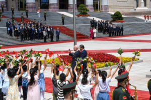 Cérémonie d’accueil officielle en l’honneur du président de la République à Pékin (vidéo)