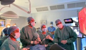 Hôpital universitaire Fattouma Bourguiba de Monastir : Résection d’une Tumeur par Endoscopie Endonasale