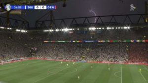 Euro 2024 : orage interrompt le match Allemagne-Danemark à Dortmund