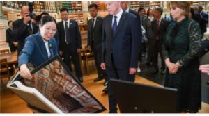 Coopération Tunisie-Chine : Kaïs Saïed explore les avancées technologiques de Huawei et BYD