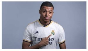Le maillot de Mbappé au Real Madrid rapporte 1 million d’euros de ventes en une journée !