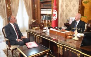 Saïed insiste sur l’obligation de neutralité du service public