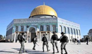 Palestine: des dizaines de colons sionistes envahissent l’enceinte de la mosquée Al-Aqsa