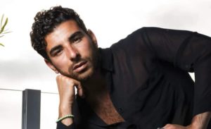 Colère de Fares Landoulsi : “je suis acteur, pas chroniqueur. Faites appel aux vrais journalistes !”