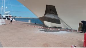 Accident au port de Bizerte : un yacht saoudien de 88 mètres heurte le quai principal !