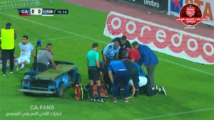 Club Africain : Mouez Hassen transporté en urgence après une grave blessure à la jambe !