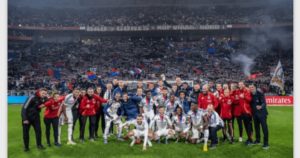 L’Olympique Lyonnais sanctionné : relégation en Ligue 2 et interdiction de transferts