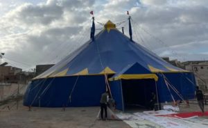 La première tente de cirque itinérante tunisienne : une révolution artistique dans le monde arabe