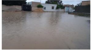 Bou Salem : les eaux de pluie encerclent le village de Zouabia, les habitants appellent à l’aide